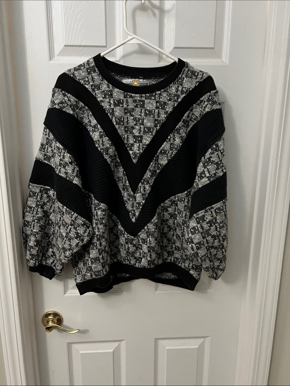 Men's Vintage Klip Klop Black and Gray Chevron-Panel Crewneck Sweater